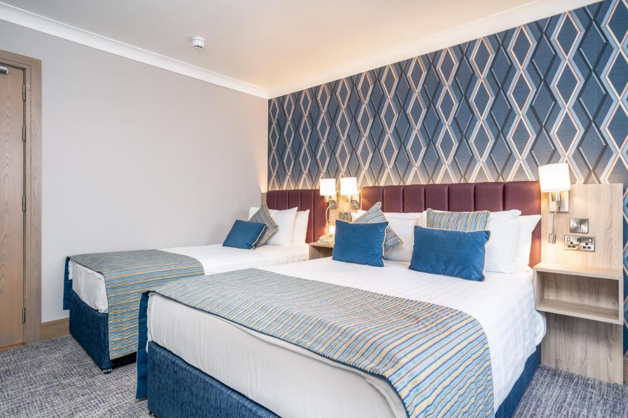 Rochestown Lodge Hotel Dun Laoghaire Exterior photo