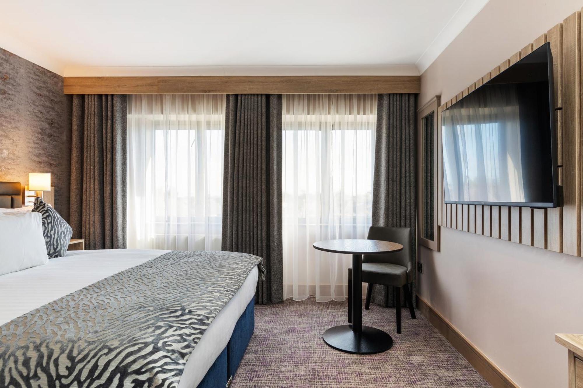 Rochestown Lodge Hotel Dun Laoghaire Exterior photo