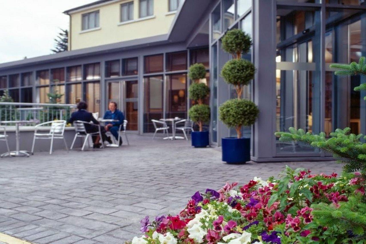 Rochestown Lodge Hotel Dun Laoghaire Exterior photo